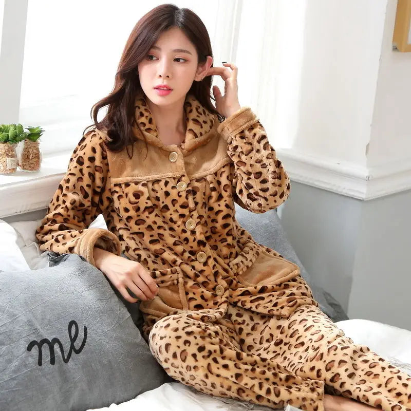 Autumn winter Women Pajamas Sets Flannel Warm Pyjamas Women Thick Homewear Pajama Flannel  Animal Sleepwear female