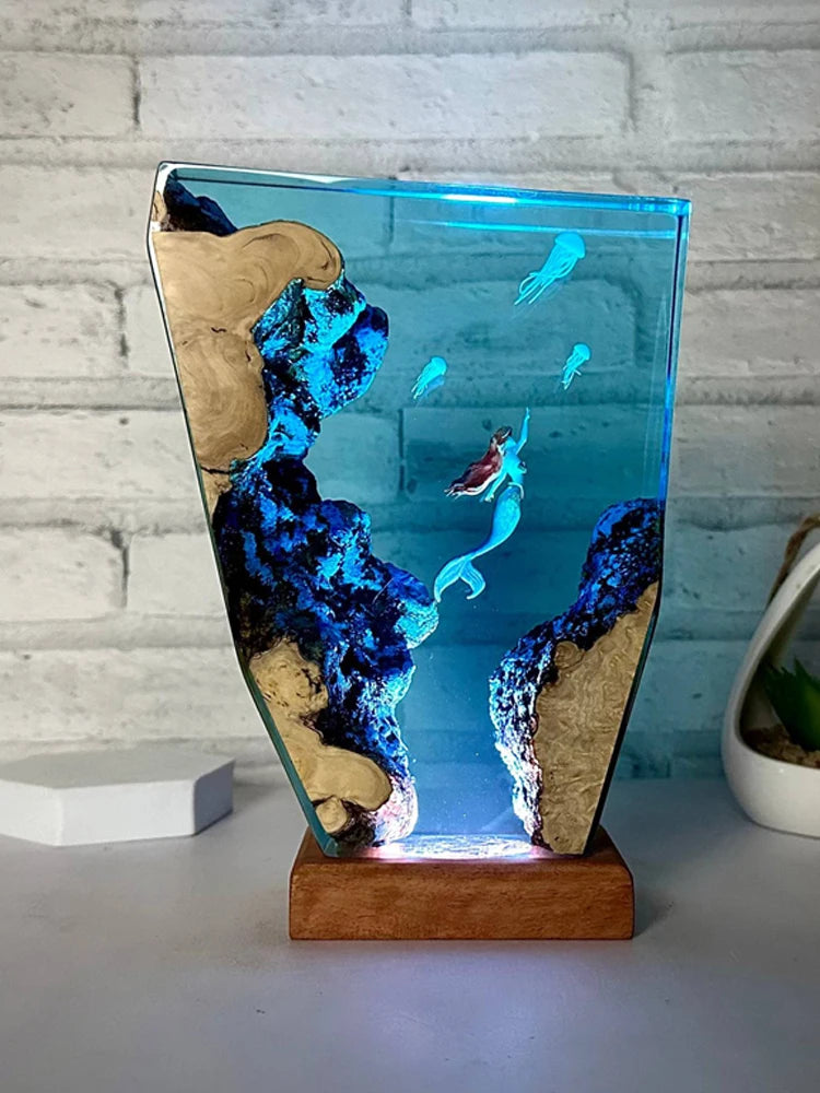 Underwater Adventure Organism Resin Table Light Creactive Art Decoration Lamp Mermaid Theme Night Light USB Charge